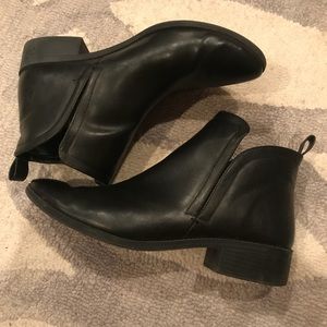 Black Chelsea Boots